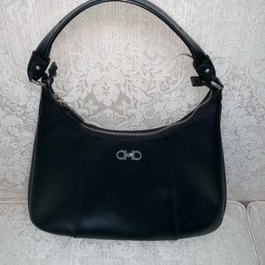 Black Salvatore ferragamo purse